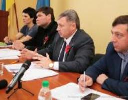Голова Луганської обласної державної адміністрації – керівник обласної військово-цивільної адміністрації Юрій Гарбуз провів першу робочу нараду