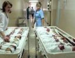 Маломощные родильные стационары на Луганщине реорганизуют