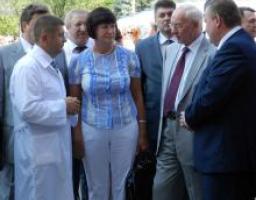 Николай Азаров: На Луганщине сделан огромный шаг вперед по оказанию медпомощи населению – и в этом несомненная заслуга областной власти