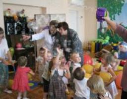 Подарунки для вихованців Луганського обласного  дитячого будинку
