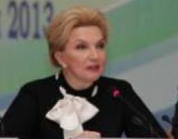 Раиса Богатырева: Проблемы службы крови сегодня касаются практически каждой семьи