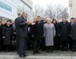 Краснодон получил две новые машины скорой помощи