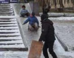 Сонце блищить, а мороз тріщить