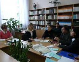 Круглий стіл