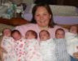 Виплата одноразової винагороди жінкам, яким присвоєно почесне  звання України „Мати-героїня”