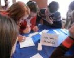 У Троїцькому районі вчать учнів правильному вибору професії відповідно до здібностей