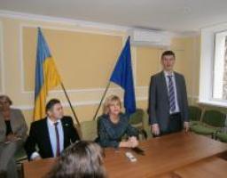 В Головному управлінні праці та соціального захисту населення	відбулась зустріч з представниками шведської компанії SCA.