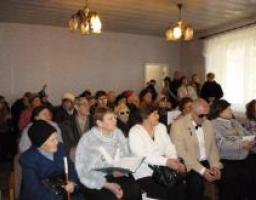 Міжнародний день сліпих відзначають всі організації.