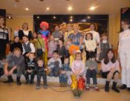 1 квітня 2013 року у Луганському обласному будинку творчої інтелігенції „Сітлиця” за ініціативою Луганської обласної молодіжної громадської організації "Асоціація молоді інвалідів - Схід", відбувся захід присвячений „Дню сміху