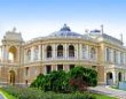 День архітектури України відзначається щорічно 1 липня