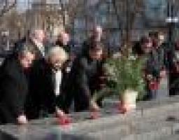 До 66-ї річниці визволення м. Луганська від фашистських загарбників