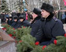 15 лютого біля пам’ятника загиблим воїнам-інтернаціоналістам Луганщини пройшов мітинг-реквієм