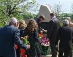 У Новопсковському районі відкрито пам’ятний знак полеглим у Великій Вітчизняній війні