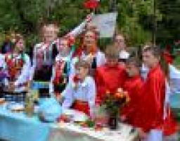 З нагоди Дня міста у Луганську пройшов XVII фестиваль національно-етнічних культур "Сузір’я злагоди"