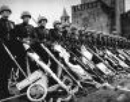 Луганщина відзначає 67-му річницю визволення України від фашистських загарбників