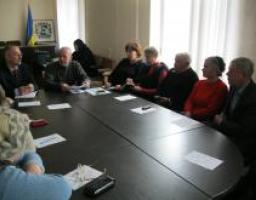 Реформування сфери ЖКГ обговорили члени громадської ради при Кремінській РДА