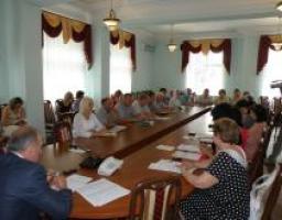 Реформування медичної галузі та закон про громадські об’єднання обговорили у м. Краснодоні