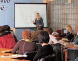 В Красном Луче обсудили механизмы созданя социальных проектов для участия в конкурсах на получение грантов