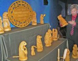 Відкриття виставки народного майстра Луганщини Романенка Олександра Івановича "Скарби свої дарую людям"