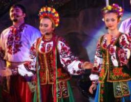 Святковий концерт, присвячений 10-річчю з дня створення ансамблю пісні і танцю «Легенда» Луганської обласної філармонії, відбувся вчора