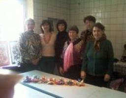15 квітня Луганський обласний центр народної творчості спільно з учасницями Сєвєродонецького міського клубу "Натхнення" провів майстер-клас з виготовлення кукли-мотанки "Дзвіночок".