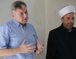 Збереження міжконфесійного миру на Луганщині: Юрій Гарбуз привітав мусульман зі святом Ураза-байрам