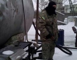«Фантомівці» Луганщини викрили підпільну АЗС у Старобільську
