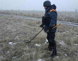 За минулу добу піротехніки Луганщини вилучили 25 артилерійських снарядів