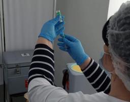 В області розпочалась вакцинальна сесія проти COVID-19 публічних та громадських діячів