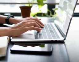 Мінцифри запустило національний тест на цифрову грамотність для вчителів