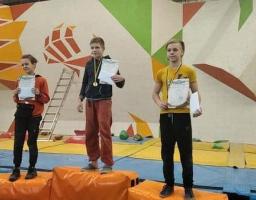 На першості країни серед скелелазів юнак з Луганщини здобув бронзу