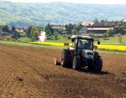 Весняно-польові роботи на Луганщині 