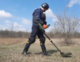 Піротехніками в Луганській області виявлено та вилучено 66 боєприпасів
