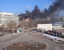 Сергій Гайдай: російська армія продовжує бити по об’єктах критичної інфраструктури – сьогодні вони влучили у адмінбудівлю підприємства зв'язку, людей врятовано