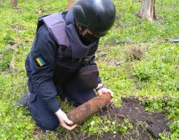 Піротехніками на Луганщині виявлено та вилучено 34 вибухонебезпечних предмети