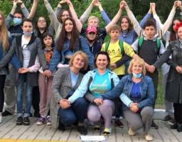 Діти з Луганщини – переможці Міжнародного мовно-літературного конкурсу імені Тараса Шевченка вклонились поетові на Чернечій горі