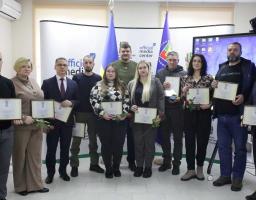 Відзнаки Президента «Золоте серце» та «За оборону України» - волонтери з Луганщини отримали заслужені нагороди