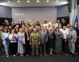 У День народження області обговорили пріоритетні завдання щодо гуртування жителів Луганщини навколо своїх громад