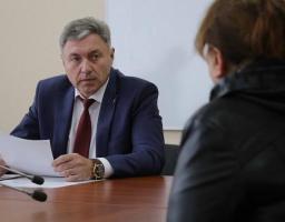 Інваліди, військовослужбовці, пільговики з числа переселенців першочергово отримають житло, – Юрій Гарбуз