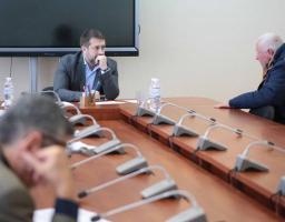 Жителі області звернулися до Сергія Гайдая з приводу ремонту автошляхів, відновлення інших об’єктів інфраструктури, надання медичних послуг