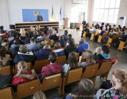В облдержадміністрації відзначили 70-річчя луганського митця – Григорія Половинки