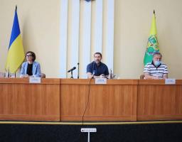 Від ремонту автошляхів до забезпечення норм пожежної безпеки в школах – про що говорив Сергій Гайдай  із мешканцями Сватівщини та Старобільщини