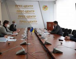 Сергій Гайдай з представниками делегації Міжнародного Комітету Червоного Хреста в Україні обговорив гуманітарну ситуацію в області