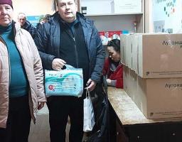Майже 800 продуктових наборів протягом тижня видали луганським переселенцям у Кремінському хабі в Рівному