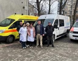 Ще одне авто "швидкої допомоги" отримала лікарня з Рубіжного, що наразі базується в Дніпрі