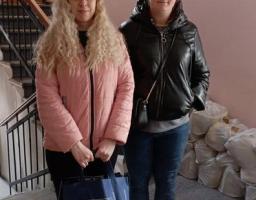 Засоби гігієни, продукти, одяг видавали переселенцям з Луганщини в Кропивницькому