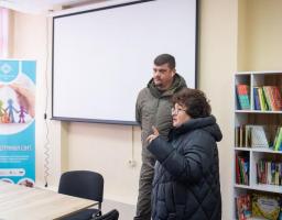 Дитячий простір та STEM-освіта для підлітків. Артем Лисогор відвідав Старобільський гуманітарний хаб у Києві