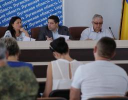 Триває ліквідація наслідків демонтажу аварійного будинку у Лисичанську