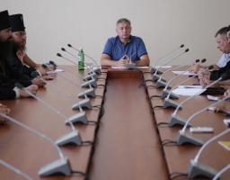  До міжконфесіональної злагоди і миру: Юрій Гарбуз зустрівся з духовними лідерами Луганщини