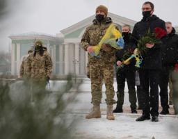 Кіборги вистояли, не встояв бетон. У Сєвєродонецьку вшанували пам’ять захисників ДАПу